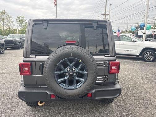 Granite Crystal Clearcoat Metallic 2026 Jeep Wrangler Sport