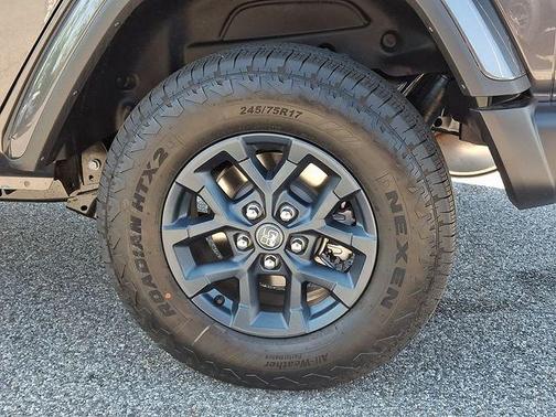 Granite Crystal Clearcoat Metallic 2026 Jeep Wrangler Sport