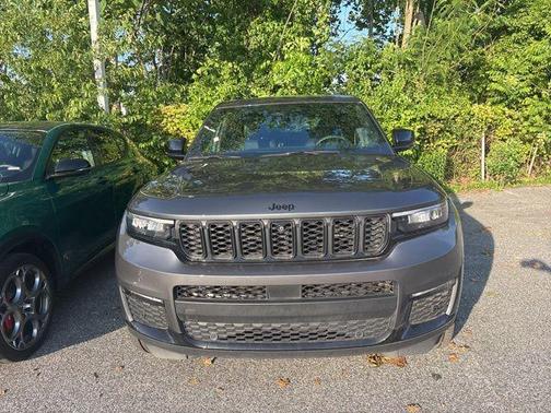 Metallic 2024 Jeep Grand Cherokee L Limited