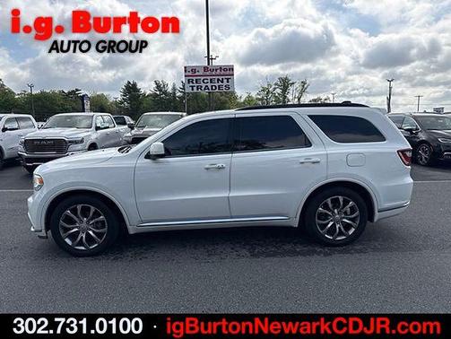 White 2018 Dodge Durango SXT