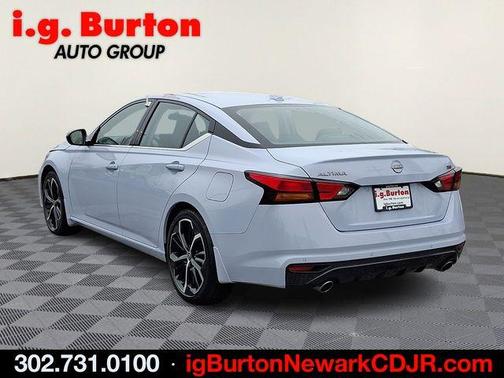 2025 Nissan Altima SR