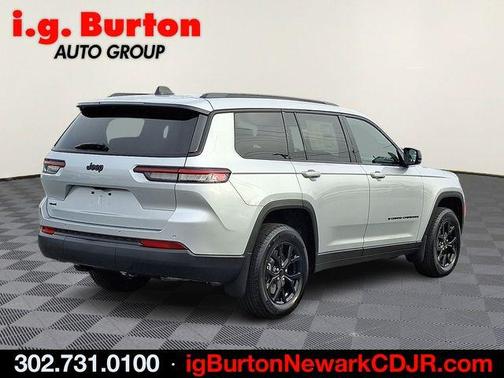 2025 Jeep Grand Cherokee L Laredo