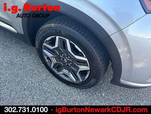 Shimmering Silver 2022 Hyundai SANTA FE Limited
