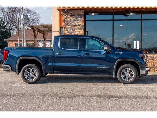 2023 GMC Sierra 1500 SLE