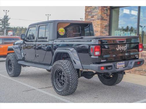 2022 Jeep Gladiator Overland