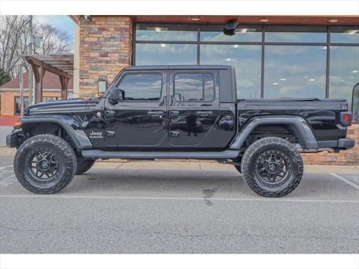 2022 Jeep Gladiator Overland