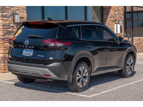 2021 Nissan Rogue SV