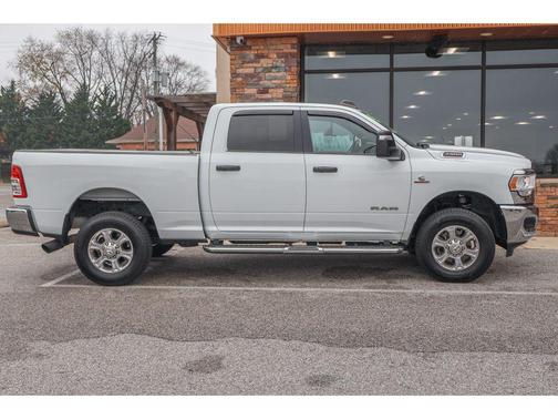 2023 RAM 2500 Big Horn Crew Cab 4x4 6'4' Box