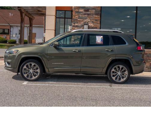 2019 Jeep Cherokee Overland