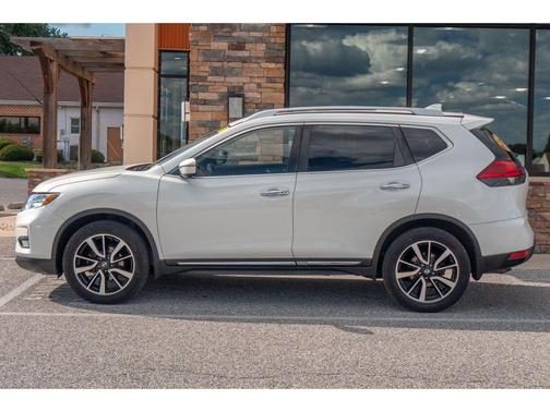 2017 Nissan Rogue SL