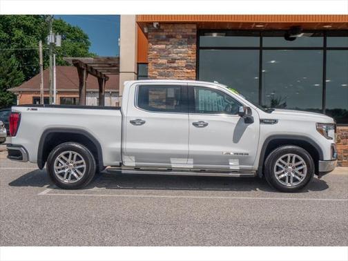 2022 GMC Sierra 1500 SLT