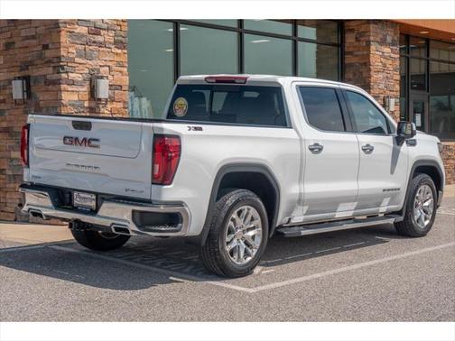 2022 GMC Sierra 1500 SLT
