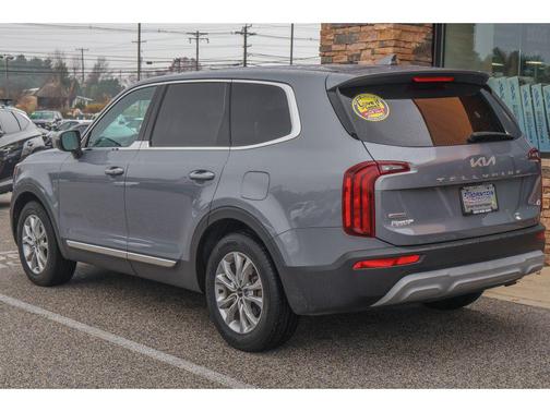 2022 Kia Telluride LX
