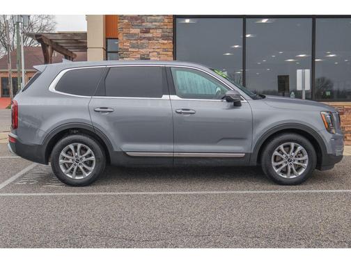 2022 Kia Telluride LX