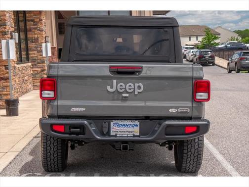 2020 Jeep Gladiator Overland