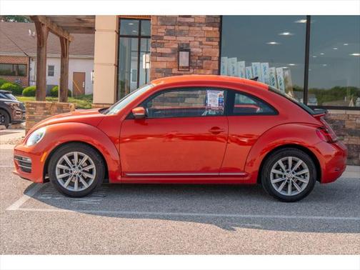 2017 Volkswagen Beetle 1.8T SE