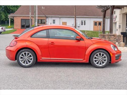 2017 Volkswagen Beetle 1.8T SE