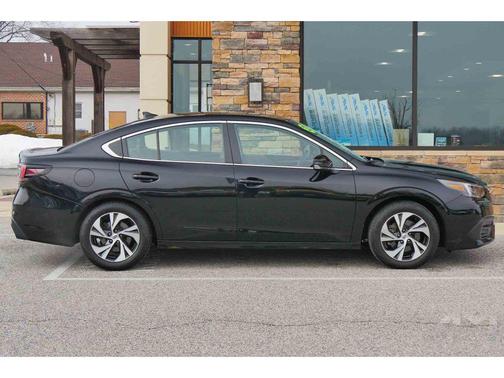 2022 Subaru Legacy Premium