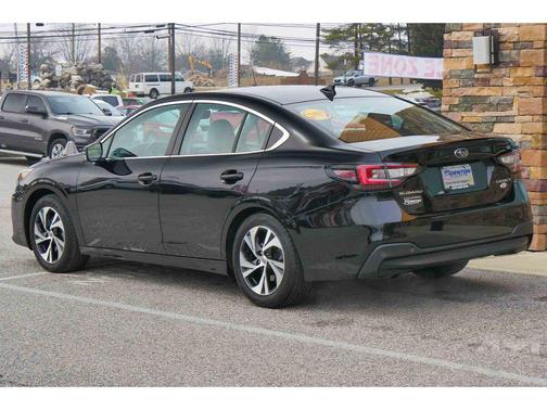 2022 Subaru Legacy Premium