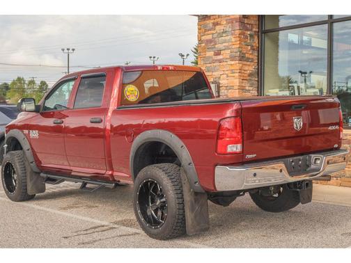 2017 RAM 2500 Tradesman Crew Cab 4x4 6'4' Box