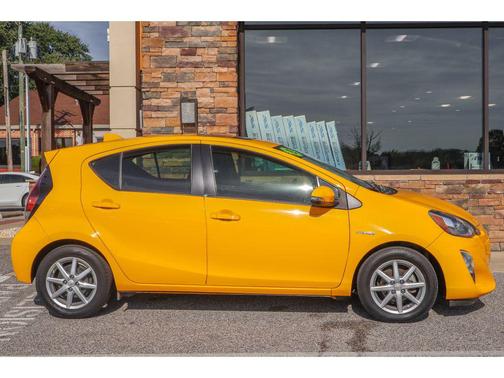 2015 Toyota Prius c Three