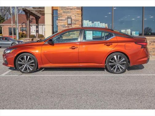 2022 Nissan Altima SR FWD