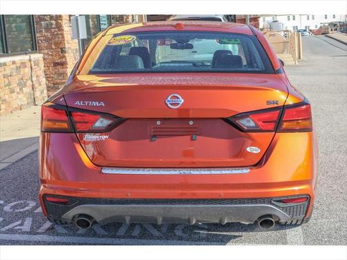 2022 Nissan Altima SR FWD