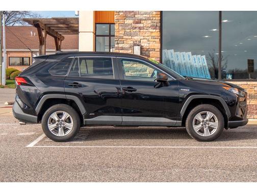 2020 Toyota RAV4 Hybrid LE