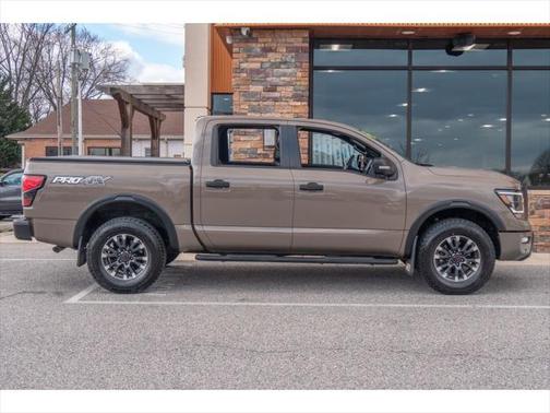 2022 Nissan Titan PRO-4X