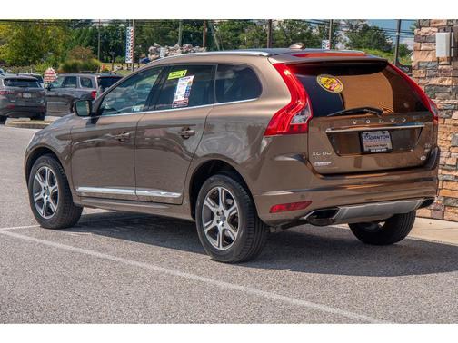 2015 Volvo XC60 T6 Platinum