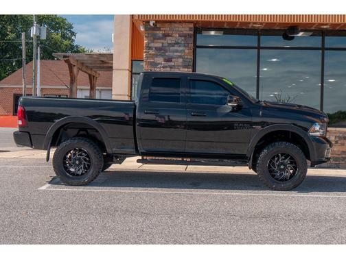 2018 RAM 1500 Night Quad Cab 4x4 6'4' Box
