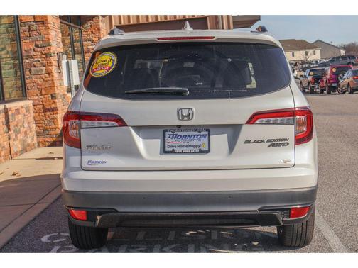 2022 Honda Pilot AWD Black Edition