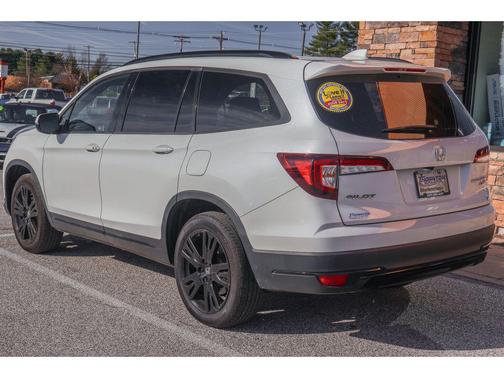 2022 Honda Pilot AWD Black Edition