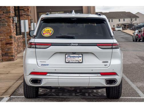 2022 Jeep Grand Cherokee Overland