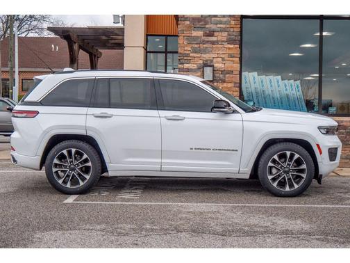 2022 Jeep Grand Cherokee Overland