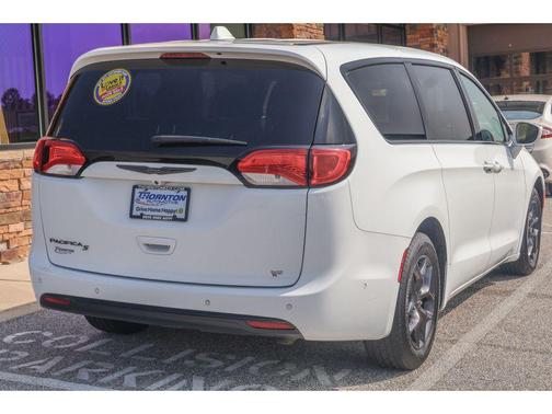 2020 Chrysler Pacifica Touring