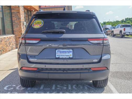 2022 Jeep Grand Cherokee Altitude