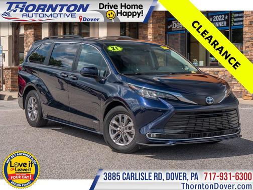 2021 Toyota Sienna XLE 8 Passenger