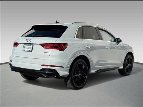 2021 Audi Q3 45 S line Premium