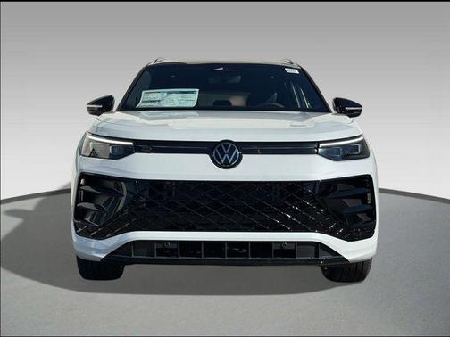 Opal White with Deep Black Roof 2026 Volkswagen Tiguan 2.0T SE R-Line Black