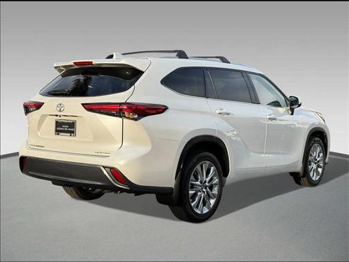 2022 Toyota Highlander Limited