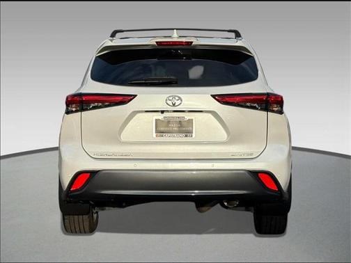2022 Toyota Highlander Limited