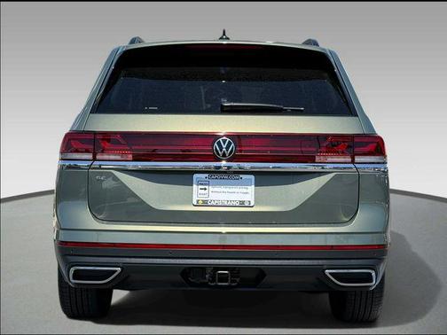 avocado green pearl 2026 Volkswagen Atlas 2.0T SE w/Technology