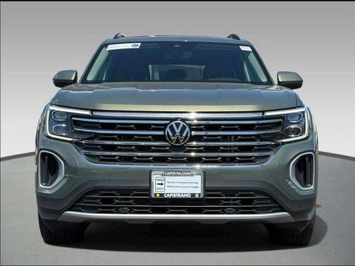 avocado green pearl 2026 Volkswagen Atlas 2.0T SE w/Technology