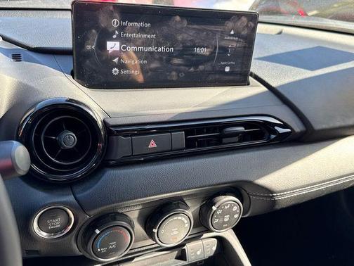 2024 Mazda MX-5 Miata Club