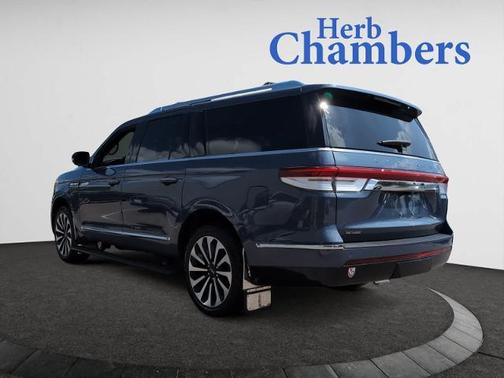 2022 Lincoln Navigator L RESERVE