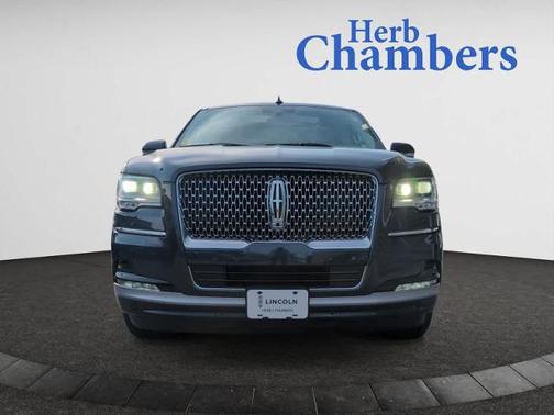 2022 Lincoln Navigator STANDARD