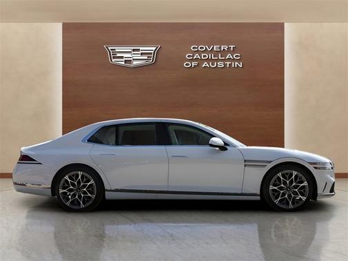 2024 Genesis G90 e-SC