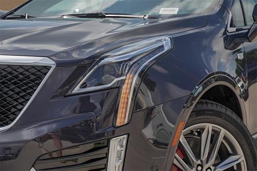 2025 Cadillac XT5 AWD Sport