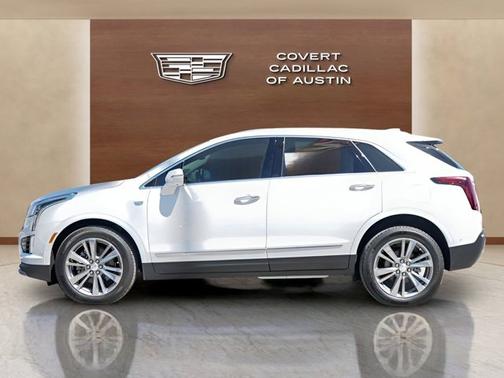 Crystal White Tricoat 2026 Cadillac XT5 FWD Premium Luxury